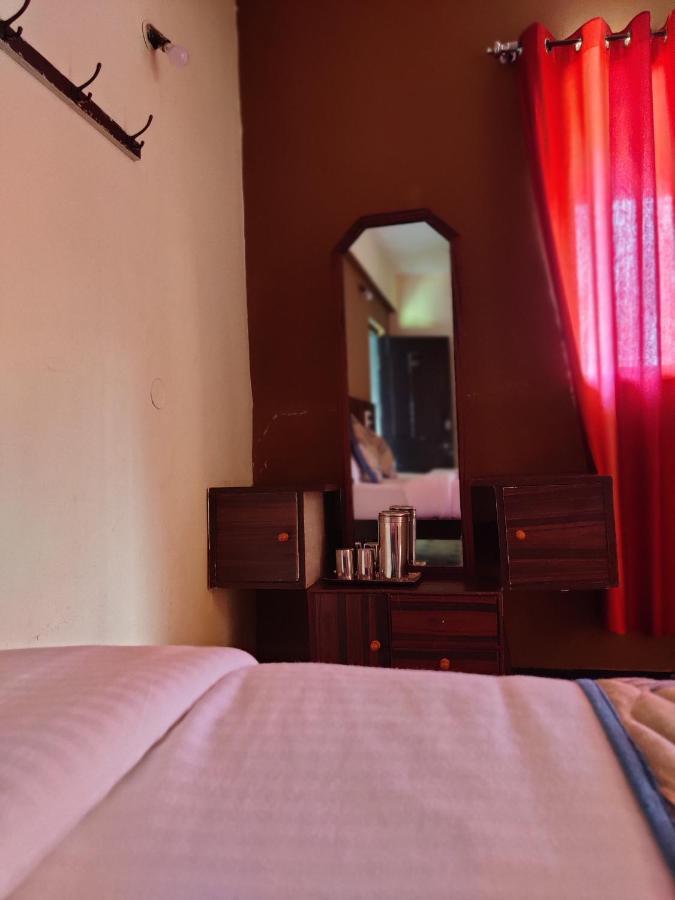 Hotel Caveri Comfort Inn ماديكيري المظهر الخارجي الصورة