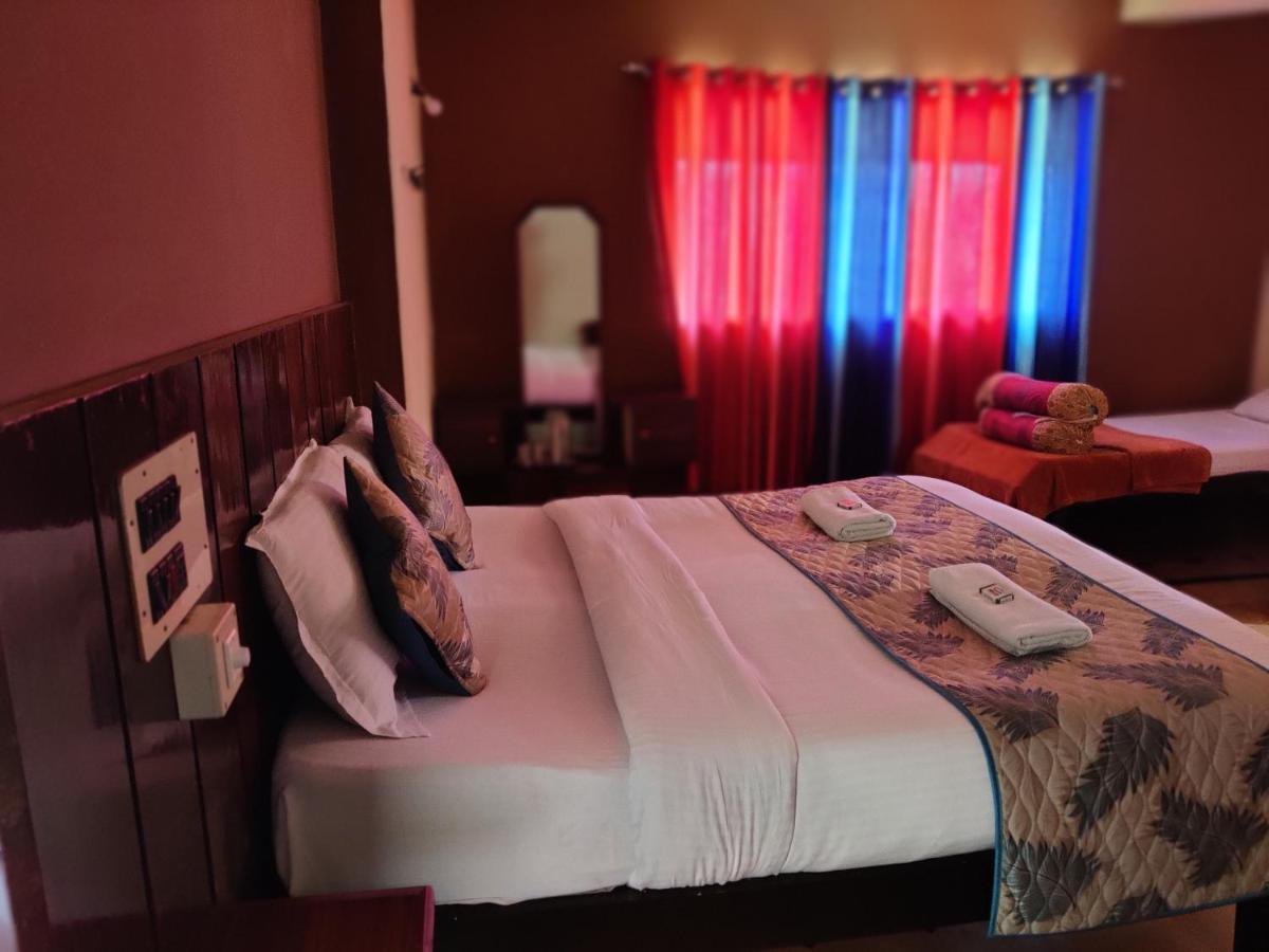 Hotel Caveri Comfort Inn ماديكيري المظهر الخارجي الصورة