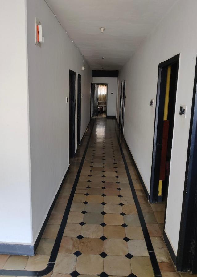Hotel Caveri Comfort Inn ماديكيري المظهر الخارجي الصورة