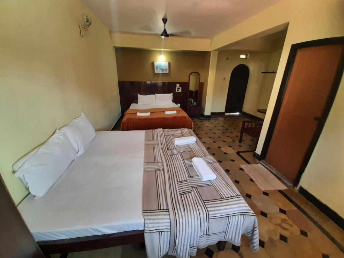 Hotel Caveri Comfort Inn ماديكيري المظهر الخارجي الصورة