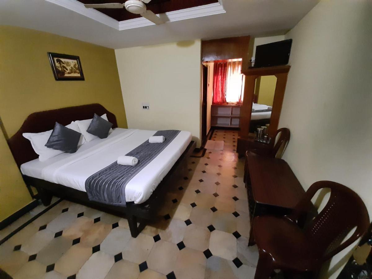 Hotel Caveri Comfort Inn ماديكيري المظهر الخارجي الصورة