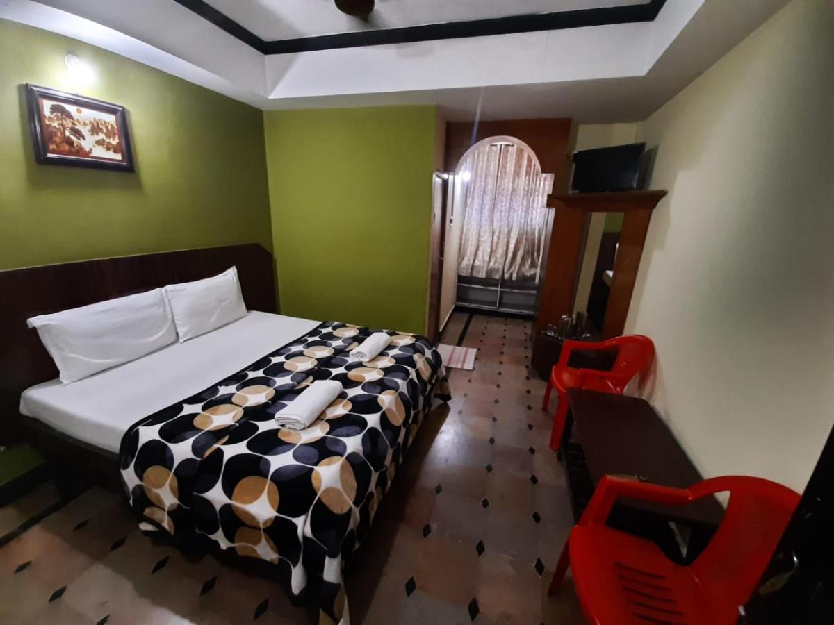 Hotel Caveri Comfort Inn ماديكيري المظهر الخارجي الصورة